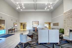 Holiday Inn Express Hotel & Suites Oshkosh by IHG