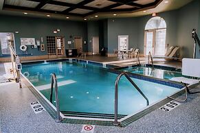 Holiday Inn Express Hotel & Suites Oshkosh by IHG