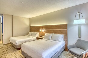 Holiday Inn Express Hotel & Suites Oshkosh by IHG