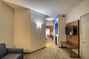 Holiday Inn Express Hotel & Suites Oshkosh by IHG