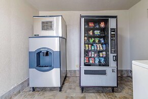 Motel 6 Brenham, TX