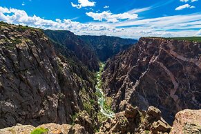 Holiday Inn Express & Suites Montrose - Black Canyon Area by IHG