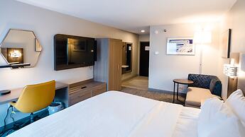 Holiday Inn Express & Suites Knoxville-North-I-75 Exit 112 by IHG