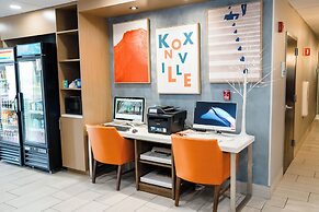 Holiday Inn Express & Suites Knoxville-North-I-75 Exit 112 by IHG