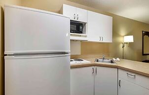 Extended Stay America Suites Kansas City South