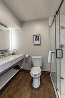 St Charles Coach House, Ascend Hotel Collection