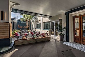 St Charles Coach House, Ascend Hotel Collection