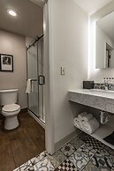 St Charles Coach House, Ascend Hotel Collection