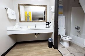 Days Inn by Wyndham Dayton Huber Heights Northeast