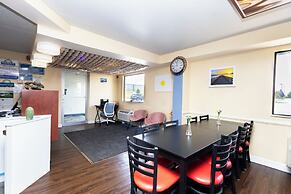 Days Inn by Wyndham Dayton Huber Heights Northeast