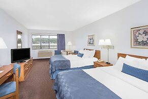 Ramada by Wyndham Hancock Waterfront