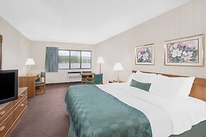 Ramada by Wyndham Hancock Waterfront