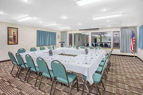 Ramada by Wyndham Hancock Waterfront