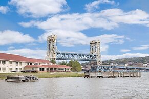 Ramada by Wyndham Hancock Waterfront