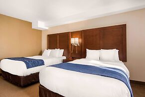 Comfort Inn & Suites Medicine Hat