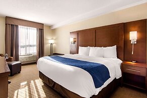 Comfort Inn & Suites Medicine Hat