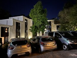 Logis Hotel Restaurant des Acacias Lille Tourcoing