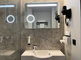 Logis Hotel Restaurant des Acacias Lille Tourcoing
