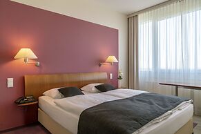 Globana Airport Hotel