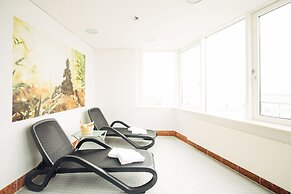 Globana Airport Hotel