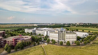 Globana Airport Hotel