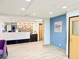 Sleep Inn & Suites