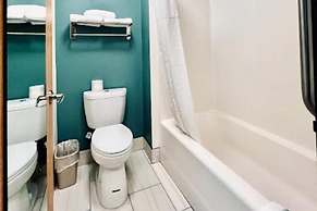 Sleep Inn & Suites