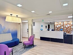 Sleep Inn & Suites