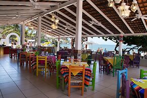 Decameron Los Cocos Guayabitos, Ramada All-Inclusive Resort