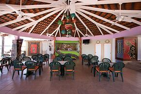 Decameron Los Cocos Guayabitos, Ramada All-Inclusive Resort