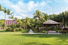 Decameron Los Cocos Guayabitos, Ramada All-Inclusive Resort