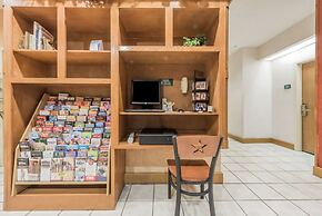 Super 8 by Wyndham Fort Worth Downtown South