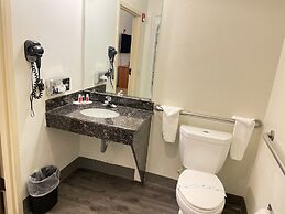 Super 8 by Wyndham Fort Worth Downtown South