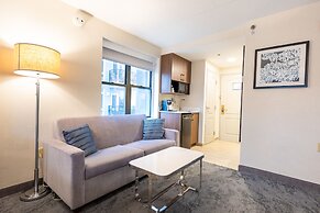 Holiday Inn Express & Suites Boston - Cambridge by IHG