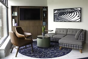 Holiday Inn Express & Suites Boston - Cambridge by IHG