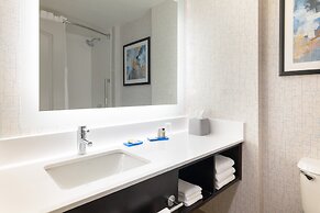 Holiday Inn Express & Suites Boston - Cambridge by IHG