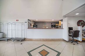 Quality Inn O'Fallon IL - St. Louis