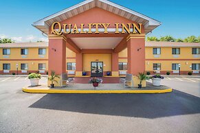 Quality Inn O'Fallon IL - St. Louis