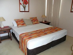 Grosvenor Beachfront Apartments