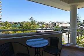 Budds Beach Apartments