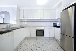 Genesis Apartments by Gold Coast Premium