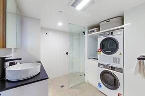 Zenith Ocean Front Apartments