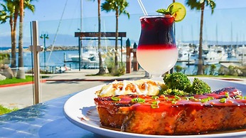 Hotel Coral And Marina