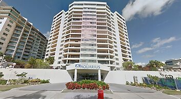 Cairns Aquarius
