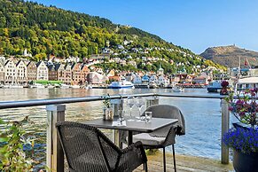 Clarion Hotel Admiral