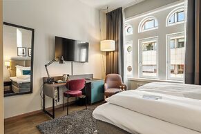 Clarion Hotel Admiral