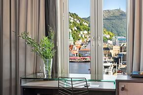 Clarion Hotel Admiral