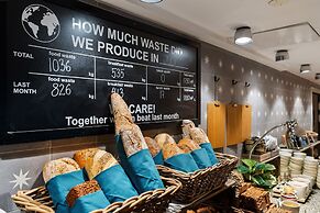 Clarion Hotel Admiral