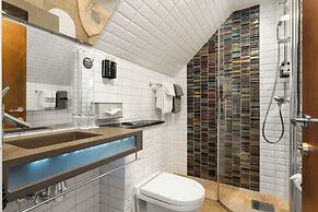 Clarion Hotel Admiral