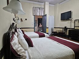 Santo Tomas Hotel